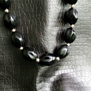 Gold and black fashion bead necklace